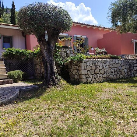 La Casa Rossa Villa Ayios Nikitas Luaran gambar