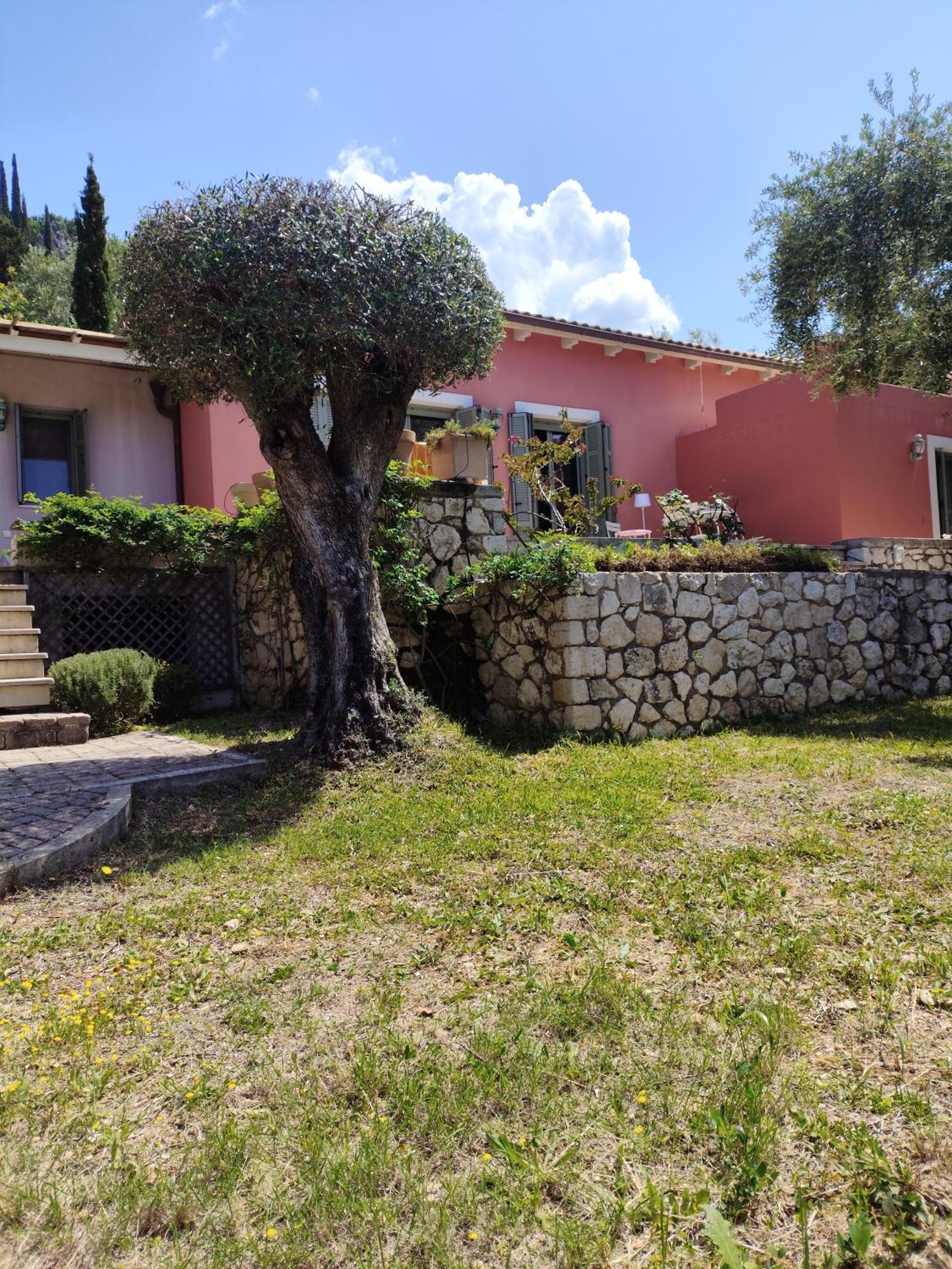 La Casa Rossa Villa Ayios Nikitas Luaran gambar